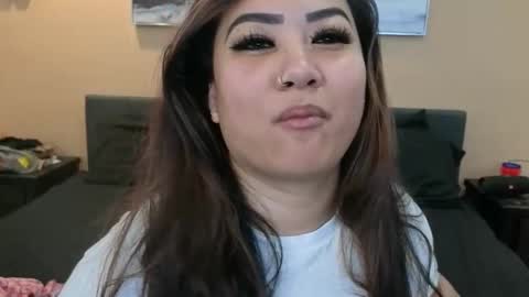 luckylee1992 online show from January 13, 2026, 6:40 am