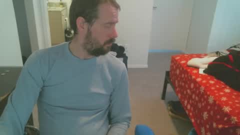 luckyluci online show from December 30, 2024, 3:24 pm