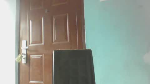 Snapshot of luckymadequeen chatting on January 14, 2025, 12:56 pm Gloria online show from January 14, 2025, 12:56 pm