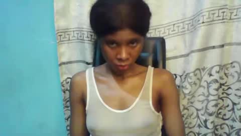 Snapshot of luckymadequeen chatting on February 23, 2025, 10:09 pm Gloria online show from February 23, 2025, 10:09 pm