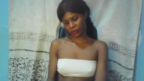 Snapshot of luckymadequeen chatting on September 27, 2025, 9:20 pm Gloria online show from September 27, 2025, 9:20 pm