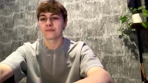 Ricky online show from December 15, 2025, 1:59 pm