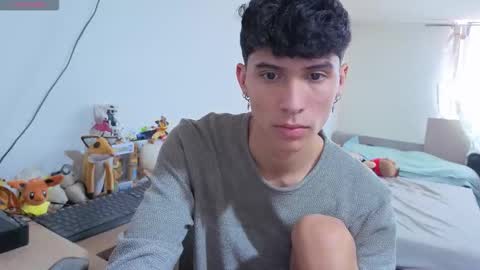 Lu Independent Model online show from March 16, 2026, 4:33 pm