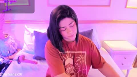 lucy online show from September 12, 2025, 2:33 am