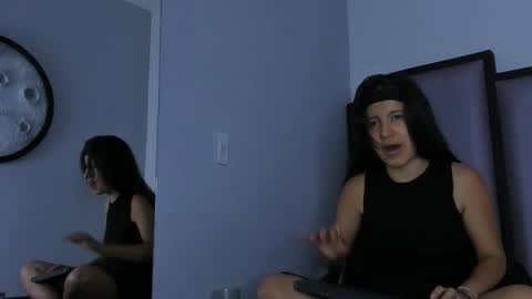   online show from September 15, 2025, 9:48 pm