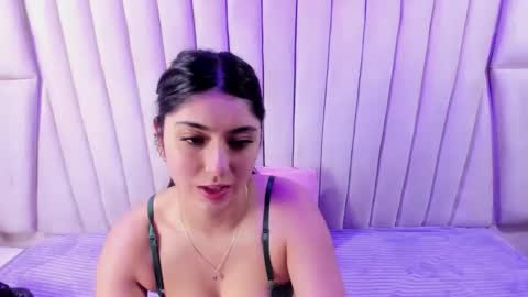 lucy_anal_ online show from April 4, 2026, 10:51 pm