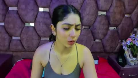 lucy_anal_ online show from May 27, 2026, 1:57 am