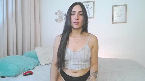 Lucia online show from April 21, 2026, 1:42 am