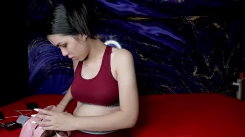 lucy_doll69 online show from May 19, 2026, 12:38 am