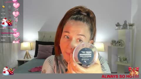 Snapshot of lucy_hot77 chatting on January 9, 2025, 9:16 pm Lucia online show from January 9, 2025, 9:16 pm