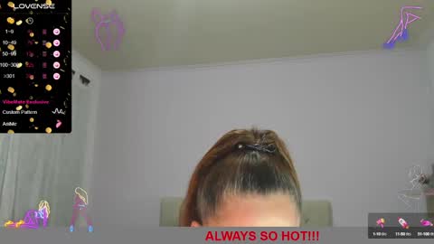 Snapshot of lucy_hot77 chatting on February 1, 2025, 2:05 am Lucia online show from February 1, 2025, 2:05 am