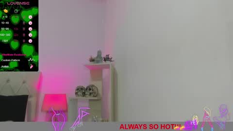 Snapshot of lucy_hot77 chatting on February 27, 2025, 12:54 am Lucia online show from February 27, 2025, 12:54 am