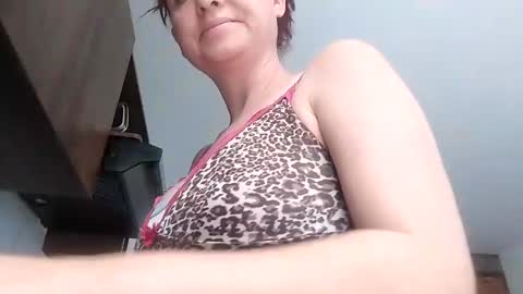 Snapshot of lucy_hot77 chatting on March 9, 2025, 4:44 pm Lucia online show from March 9, 2025, 4:44 pm