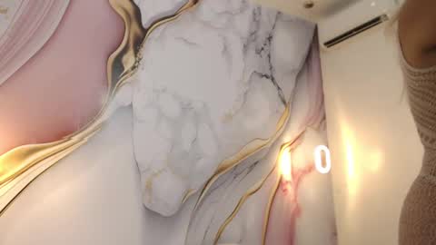 Lucy online show from September 16, 2025, 12:39 pm