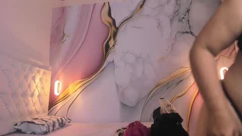 Lucy online show from October 31, 2025, 11:11 am