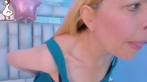  SleepyAbuela online show from November 7, 2025, 2:28 pm