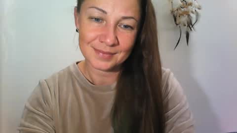 LucyKissxx online show from November 6, 2025, 9:26 pm