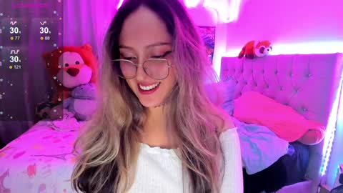 Snapshot of lucylane_ chatting on December 12, 2024, 8:14 am Lucy online show from December 12, 2024, 8:14 am