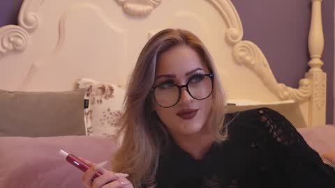 Lucy Lexton online show from January 12, 2025, 8:25 am