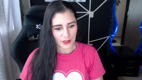 LUCY online show from November 25, 2025, 6:52 pm