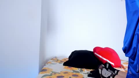 lucyportman online show from February 19, 2026, 11:17 am