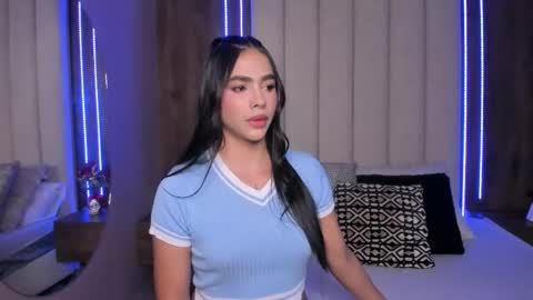 Snapshot of lucysalvatore chatting on February 19, 2026, 5:20 pm Lucy online show from February 19, 2026, 5:20 pm