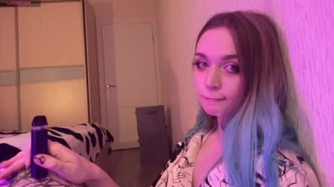 Lucy online show from January 3, 2025, 8:22 pm