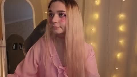 Lucy online show from February 14, 2026, 12:13 pm