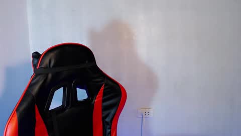 luda_69 online show from November 28, 2025, 4:37 am