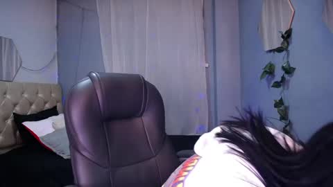 LUDOVICA online show from April 19, 2026, 3:28 am