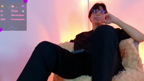 Lui online show from March 27, 2026, 3:23 am