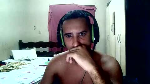 luis180739 online show from January 8, 2026, 2:36 am