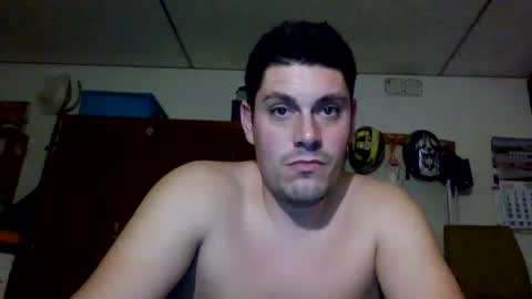 Snapshot of luis2423 chatting on October 13, 2025, 5:13 pm A slave to the mistress.. un esclavo para las amas dominantes. online show from October 13, 2025, 5:13 pm