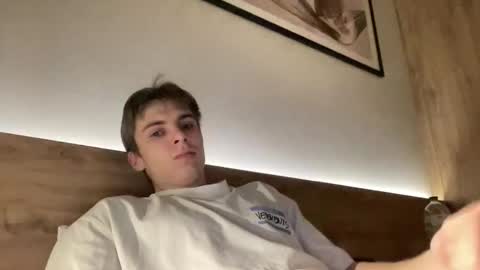 Luis online show from November 12, 2025, 4:29 pm