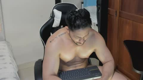 Snapshot of luis_baptista chatting on April 10, 2026, 12:49 am luis_baptista online show from April 10, 2026, 12:49 am