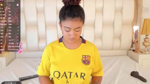 Snapshot of luisa_cameron chatting on January 12, 2025, 6:05 pm online show from January 12, 2025, 6:05 pm