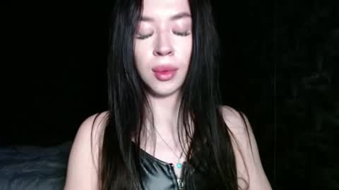 luisa lovedom online show from May 15, 2026, 11:01 pm