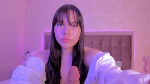 Snapshot of luisagiraldo_ chatting on September 17, 2025, 11:01 am Luisa Giraldo online show from September 17, 2025, 11:01 am