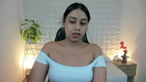 luisa online show from June 20, 2026, 7:38 pm