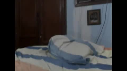 Snapshot of luiscamerom chatting on May 9, 2026, 3:23 am luiscamerom online show from May 9, 2026, 3:23 am
