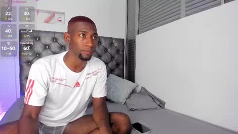 Lujourpair online show from June 14, 2026, 3:41 am