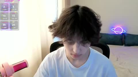 lukahayes online show from April 9, 2026, 12:32 pm