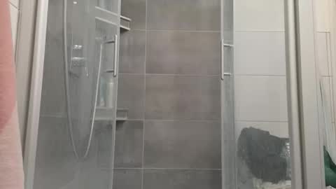 Snapshot of lukasschoetz chatting on December 1, 2025, 3:28 pm lukasschoetz online show from December 1, 2025, 3:28 pm