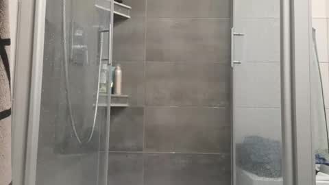 Snapshot of lukasschoetz chatting on January 14, 2026, 4:01 pm lukasschoetz online show from January 14, 2026, 4:01 pm