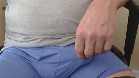 luke7711 online show from April 17, 2026, 2:42 pm