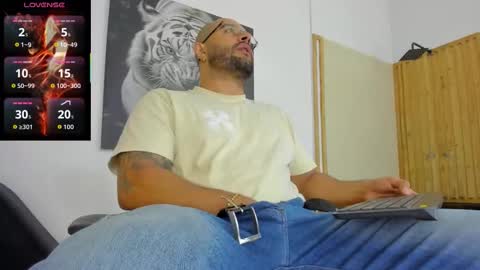 Snapshot of luke__09 chatting on September 20, 2025, 11:33 am LUKE online show from September 20, 2025, 11:33 am