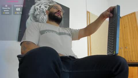 Snapshot of luke__09 chatting on October 21, 2025, 1:12 pm LUKE online show from October 21, 2025, 1:12 pm