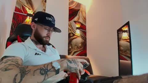 LUKE online show from November 17, 2025, 12:55 pm