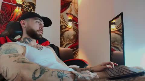 LUKE online show from December 5, 2025, 1:20 pm