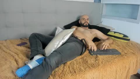 luke diaz7 online show from February 14, 2025, 2:28 am